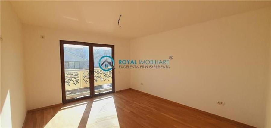 Apartament cu 3 camere decomandat în Albert