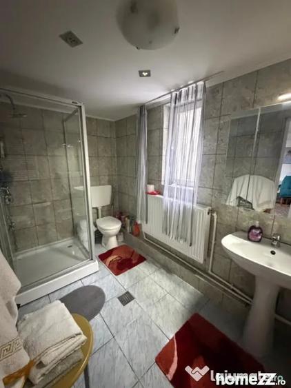 Casă cu 7 camere cu Teren 3300 Mp în Dornești