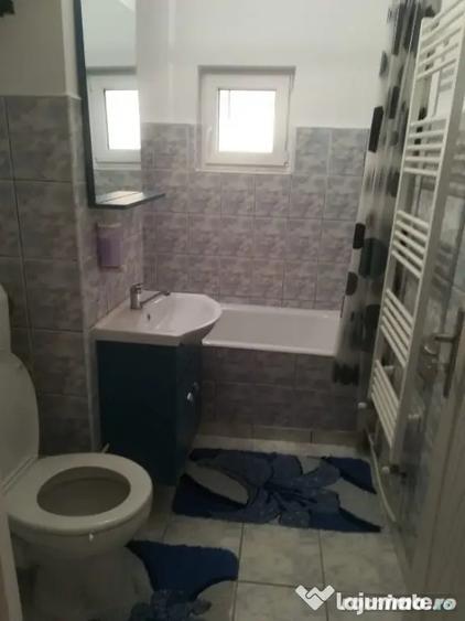 Garsonieră decomandată în Girocului
