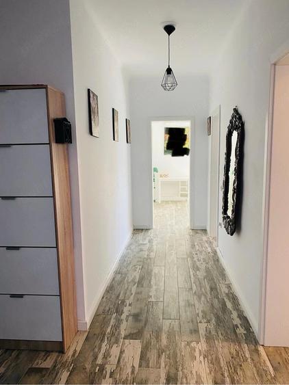 Apartament cu 2 camere decomandat în Giarmata
