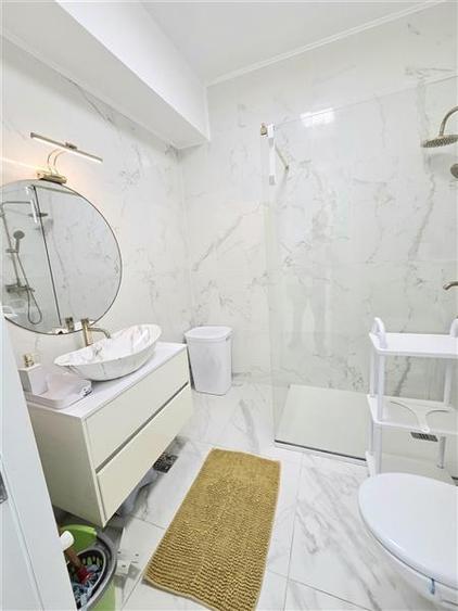 Apartament cu 2 camere decomandat, mobilat în Ultracentral