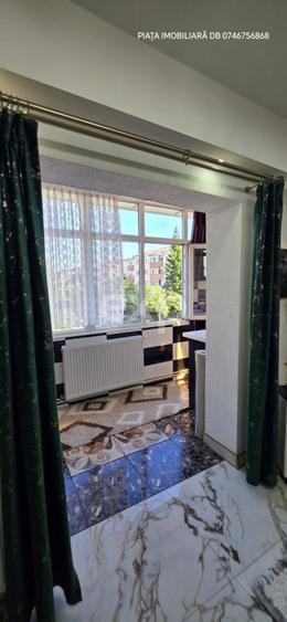 Apartament cu 4 camere decomandat, mobilat în Central