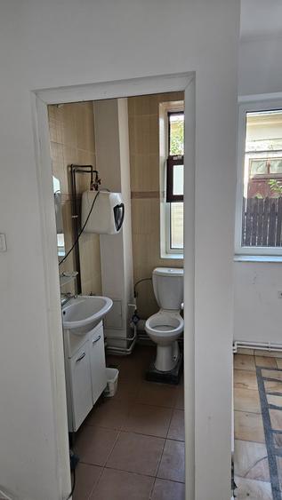 Spațiu comercial, de 75 mp, în Central