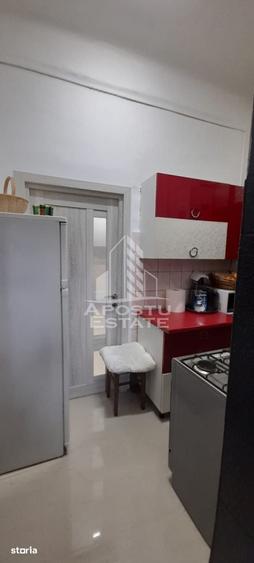 Apartament cu 2 camere semidecomandat în Ronaț