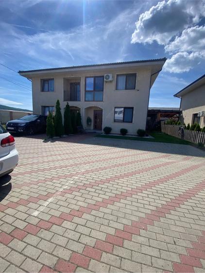 Casă cu Teren 250 Mp în Gilău