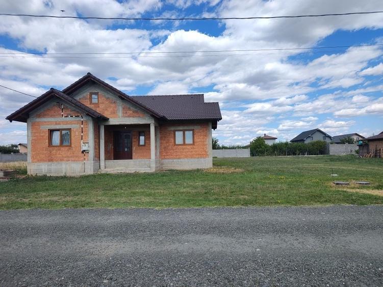 Casă cu 2 camere în Sânpaul