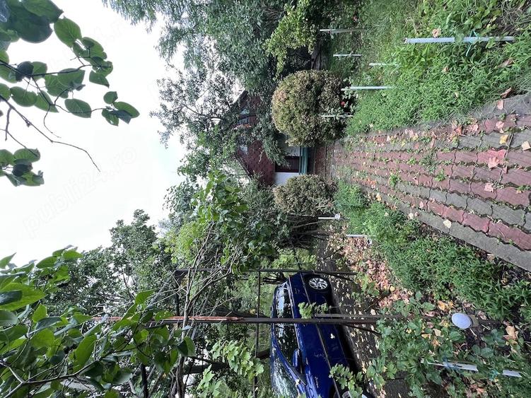 Casă cu 2 camere cu Teren 8421 Mp în Măgura
