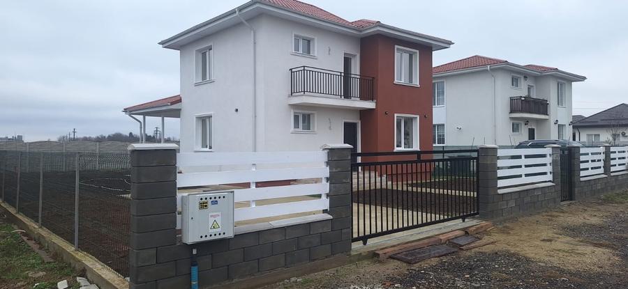 Casă individuală cu 4 camere cu Teren 515 Mp în Crevedia