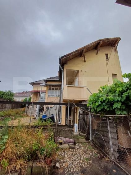 Casă individuală cu 2 camere cu Canalizare în Central