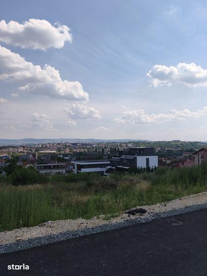 Teren de 455 mp, în Dâmbul Rotund