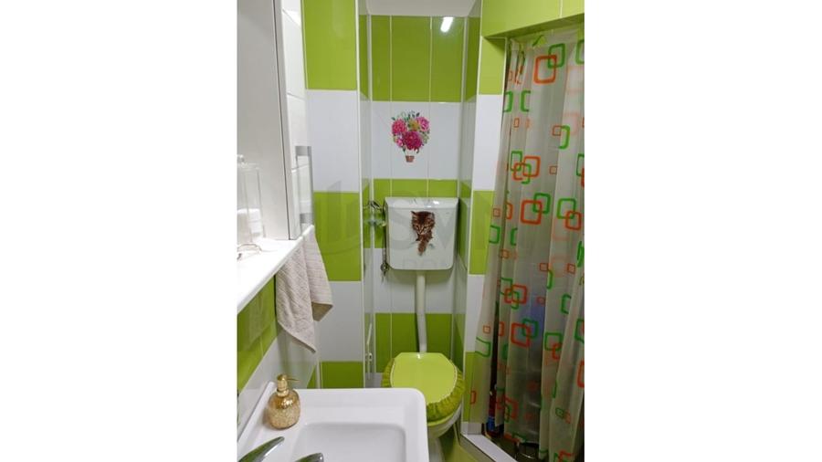Casă individuală cu 5 camere cu Canalizare în Colentina