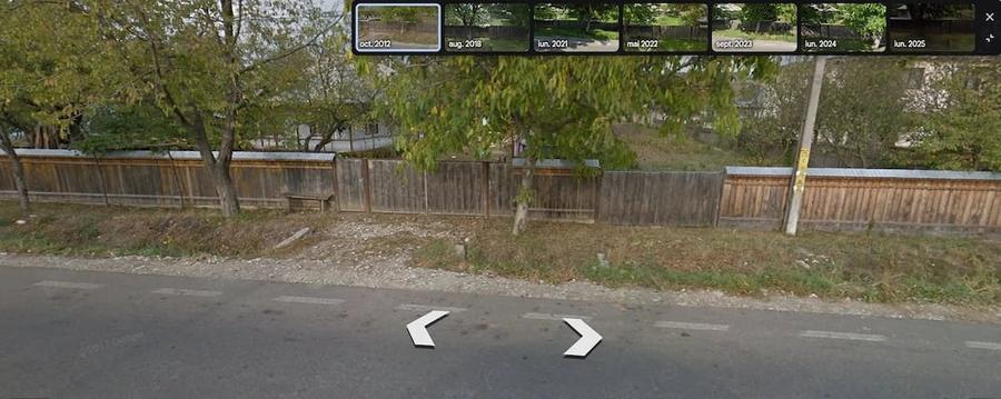 Casă cu Teren 4600 Mp în Oșlobeni