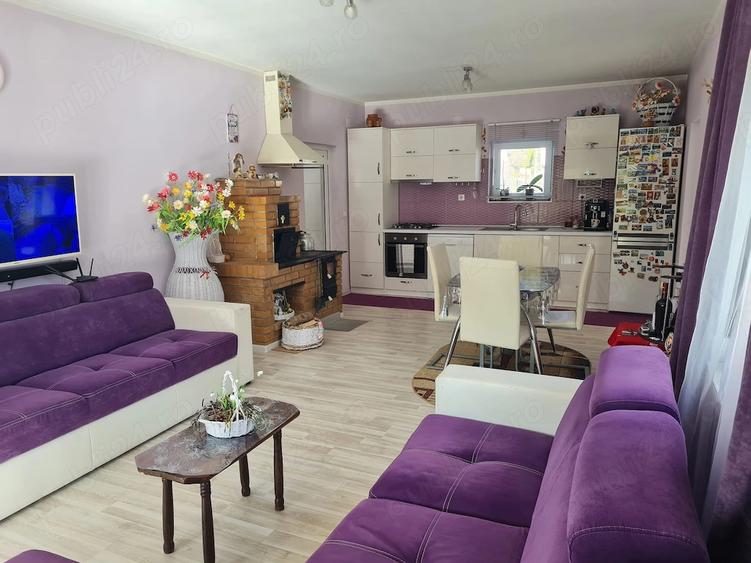Casă cu Teren 750 Mp în Frumosu