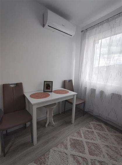 Apartament cu 2 camere decomandat, mobilat în Frumoasa