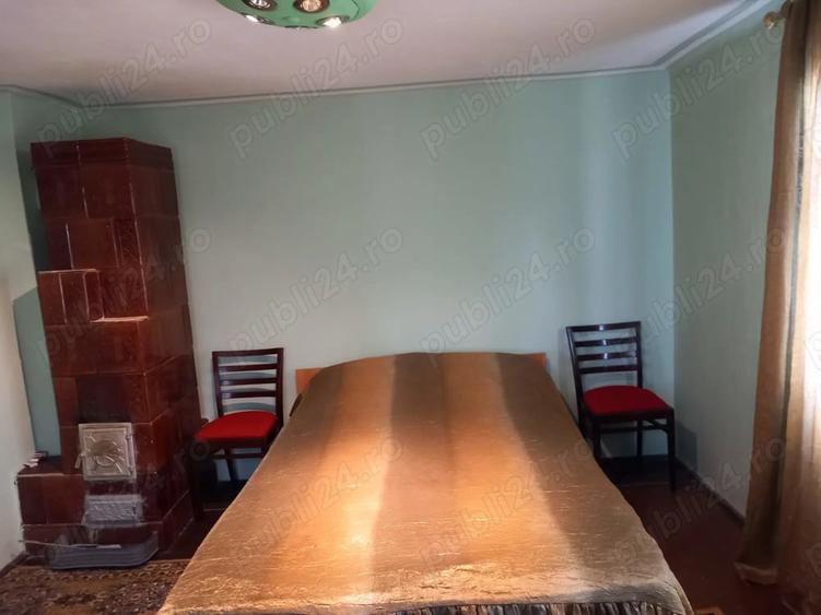 Casă cu 6 camere cu Teren 300 Mp în Central