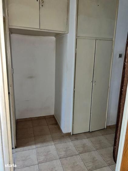 Garsonieră decomandată în 13 Septembrie