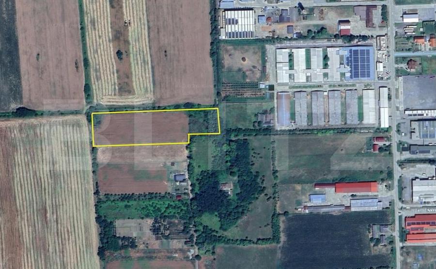 Teren agricol extravilan de 5000 mp, în Careiului