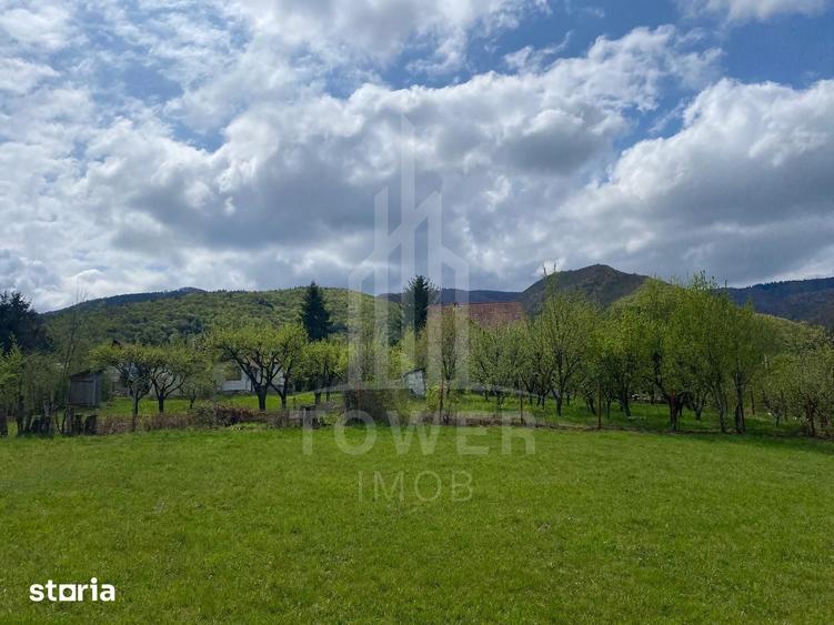 Teren de 1042 mp, în Central