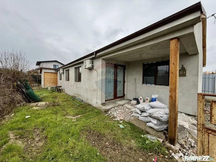 Casă cu 4 camere cu Teren 418 Mp în Golești