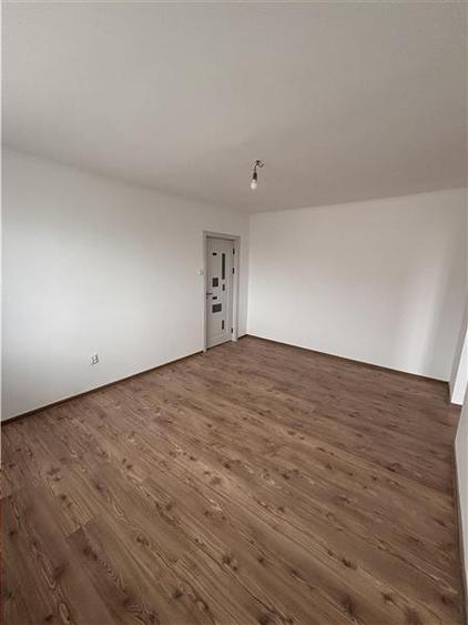 Apartament cu 2 camere semidecomandat în Tomis Nord