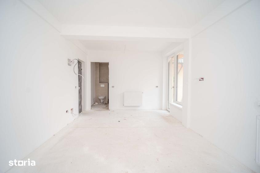 Apartament cu 2 camere semidecomandat în Ciurea