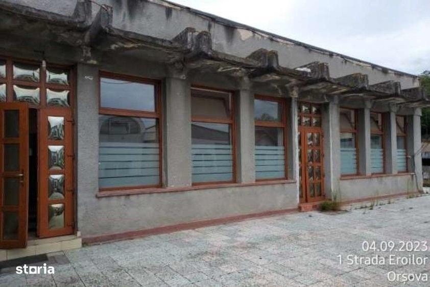 Spațiu comercial, de 375 mp, în Central