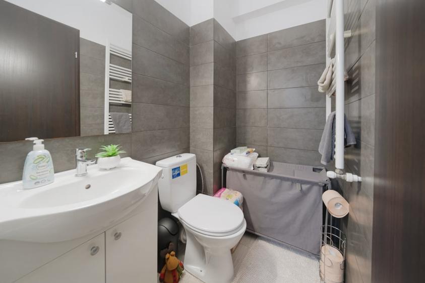 Casă cu 5 camere cu Canalizare în Chiajna