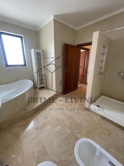 Apartament cu 4 camere decomandat, mobilat în Arcul de Triumf