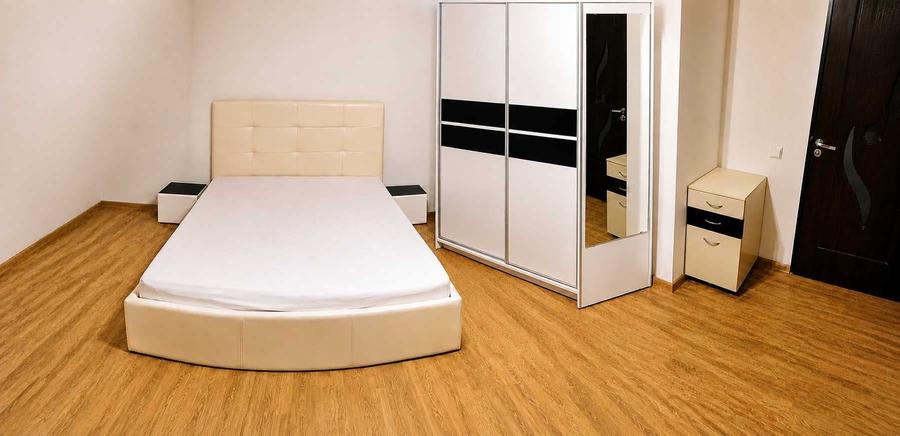 Apartament cu 2 camere semidecomandat în Giurgiului