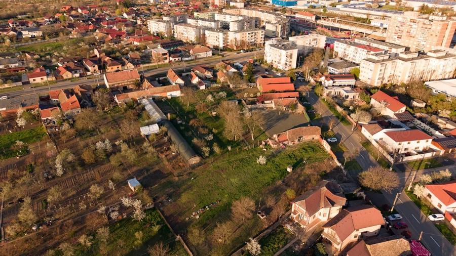 Teren de 1811 mp, în Aradul Nou