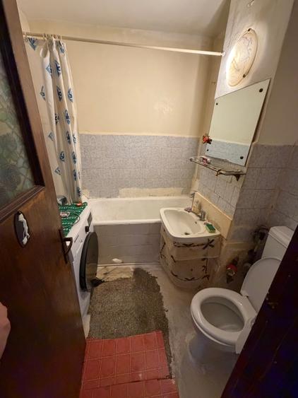 Apartament cu 2 camere semidecomandat în Fundeni