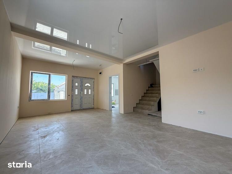 Casă cu 4 camere cu Teren 150 Mp în Central