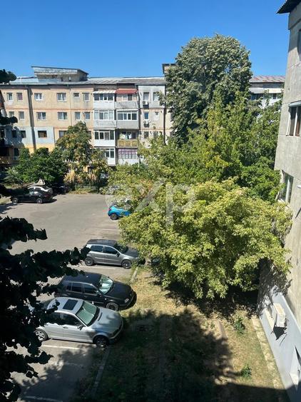 Apartament cu 2 camere decomandat, mobilat în Găești