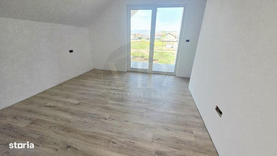 Casă cu 4 camere cu Teren 400 Mp în Central