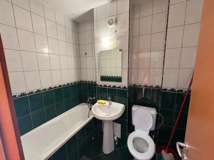 Garsonieră decomandată în Obor