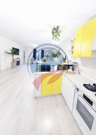 Casă individuală cu 3 camere cu Canalizare în Exterior Sud
