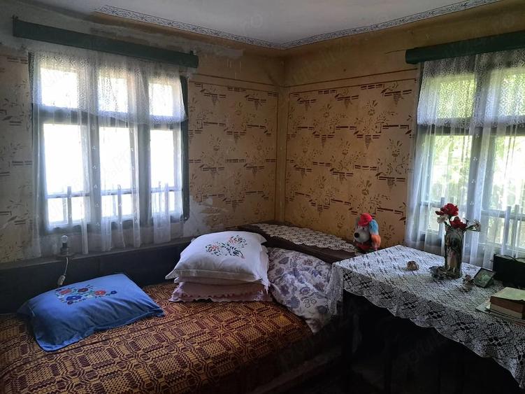 Casă cu 3 camere cu Teren 2850 Mp în Stângăceaua