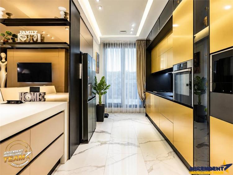 Apartament cu 4 camere decomandat în Central