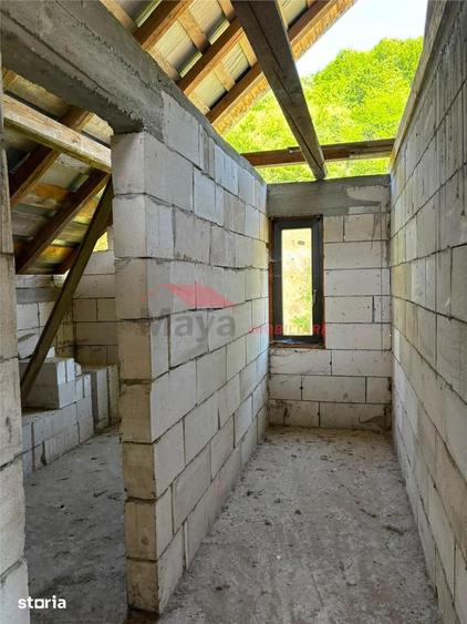 Casă cu 3 camere cu Teren 900 Mp în Târlișua