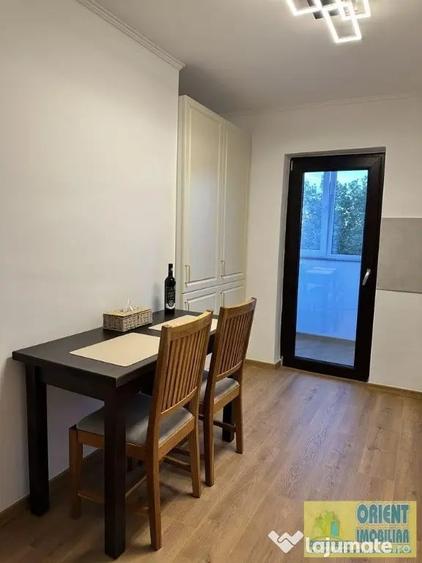 Apartament cu 3 camere decomandat în Dacia