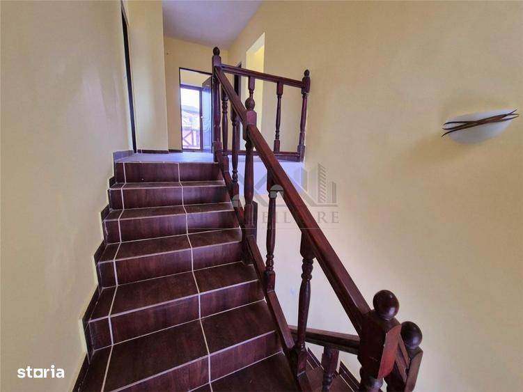 Casă cu 5 camere cu Teren 464 Mp în Bucium