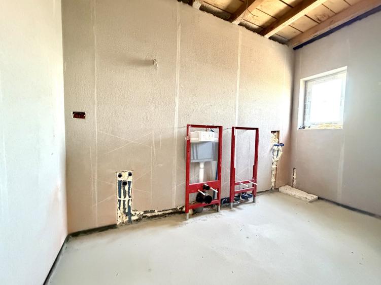 Duplex cu 4 camere cu Canalizare în Dumbrăvița