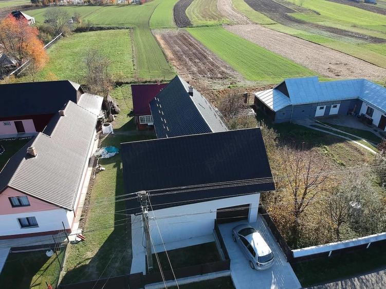Casă cu Teren 300 Mp în Hurjuieni