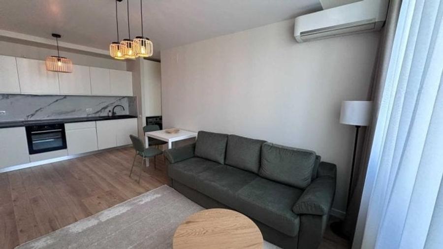 Apartament cu 2 camere semidecomandat, mobilat în Titan