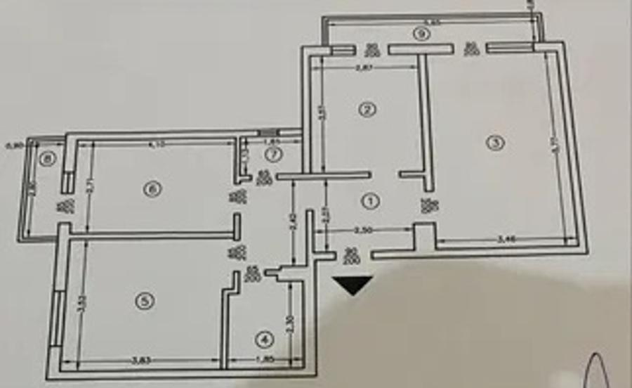 Apartament cu 3 camere decomandat, mobilat în Frumoasa