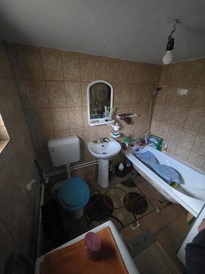 Casă cu 3 camere cu Teren 1243 Mp în Istria