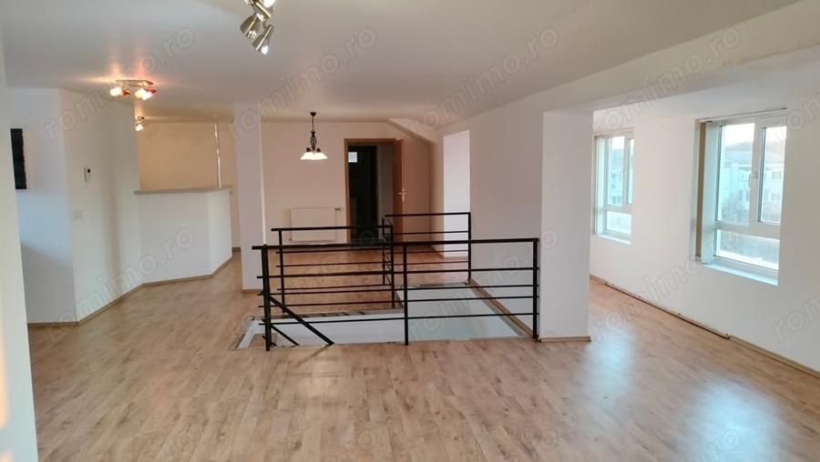 Apartament cu 4 camere, mobilat în Girocului