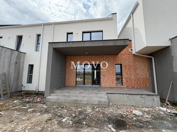 Casă cu 3 camere cu Teren 200 Mp în Săcălaz