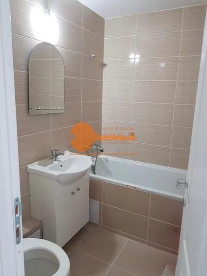 Apartament cu 2 camere decomandat, mobilat în Uverturii