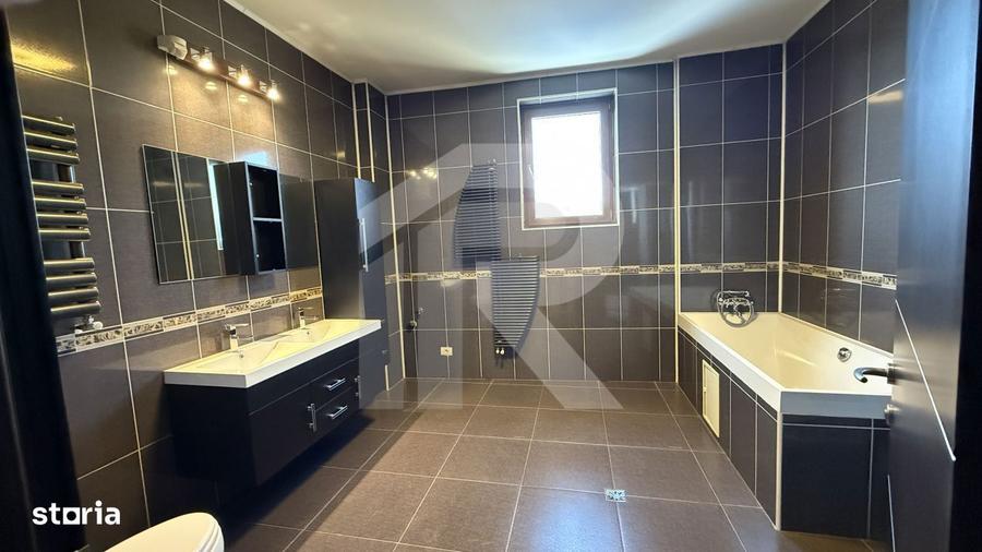 Casă cu 7 camere cu Piscina în Ferentari